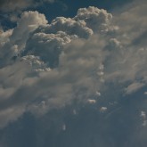 Clouds - ä¹±äº‘é£žæ¸¡ä»ä»Žå®¹